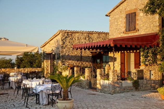 Hotel Castello Di Albereto Trarivi Exterior foto